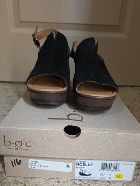 b.o.c. Noelle Black Suede Open-Toe Wedges